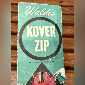 Waldes Kover Zip in original packaging